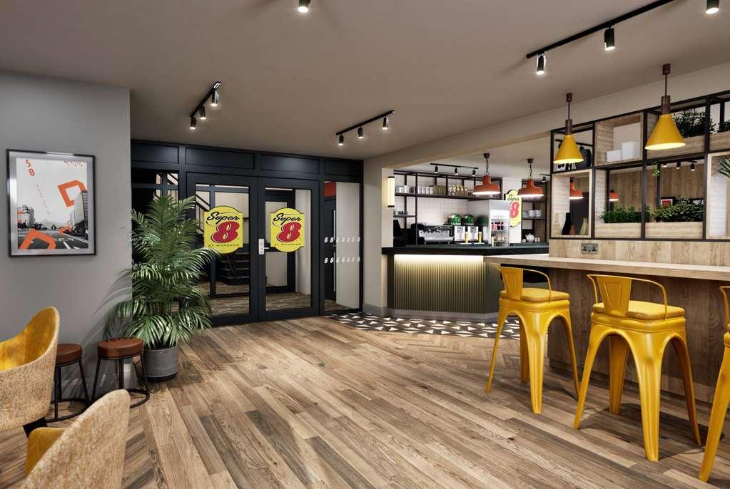 Super 8 By Wyndham Chester East Interior foto